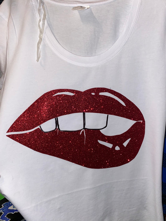 SPARKLING LIPS T SHIRT